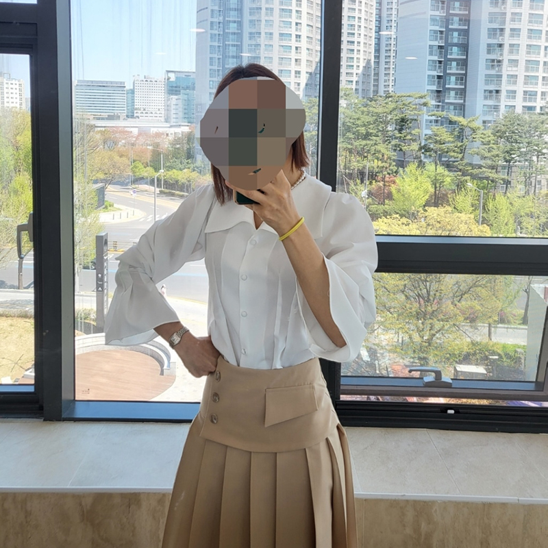 [KOREA REVIEW] Elegant Match with DINT Blouse