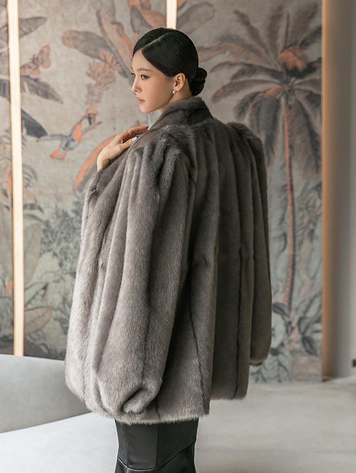 J1390 Fake fur String Half coat Korea