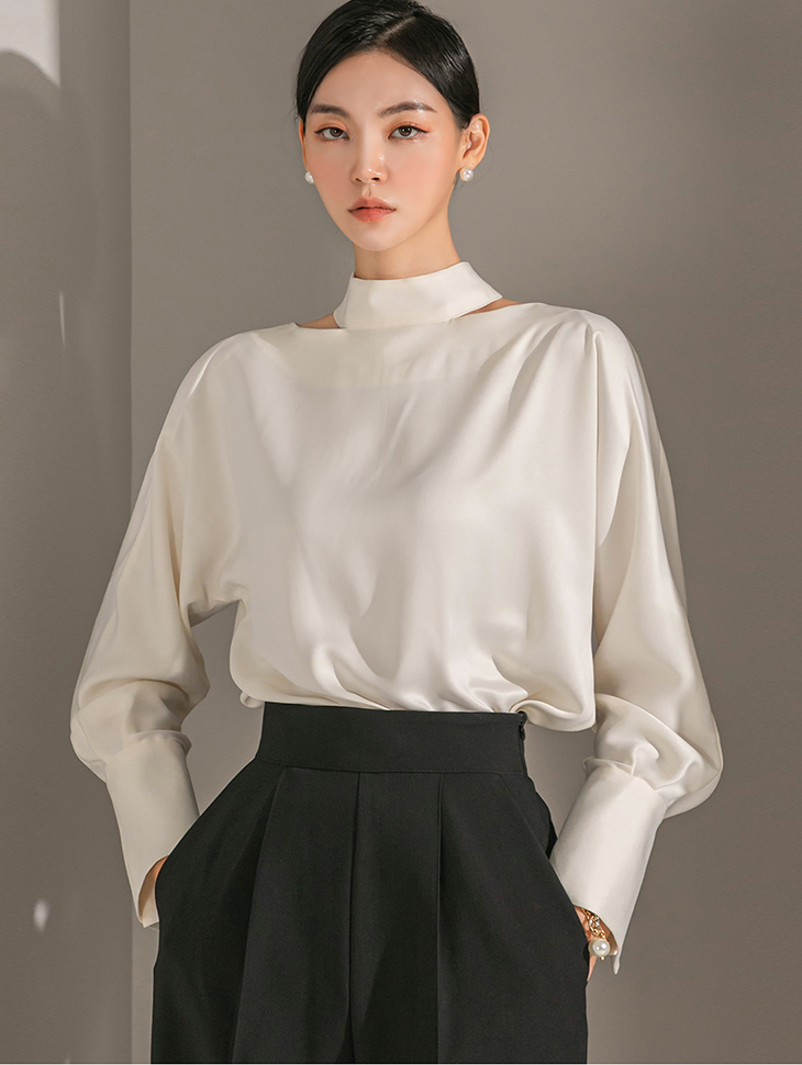 B2761 Half-high neck Vent blouse(69th REORDER) Korea