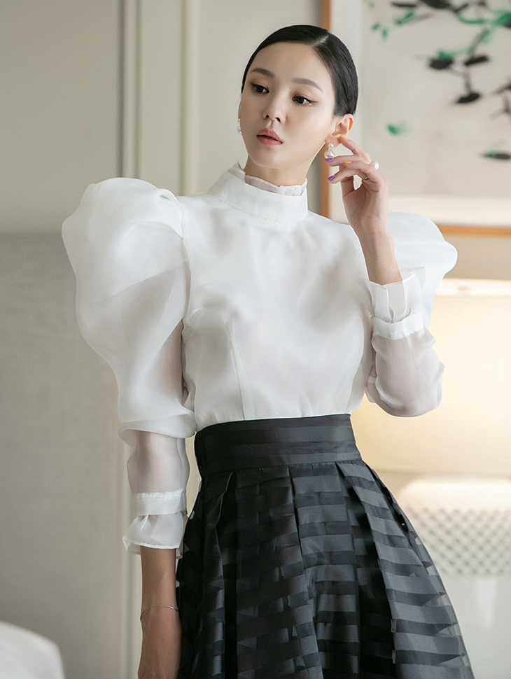 B9052 High-neck Frill Puff blouse(10th REORDER) Korea