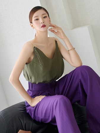 B9091 glossy Chain Sleeveless blouse Korea
