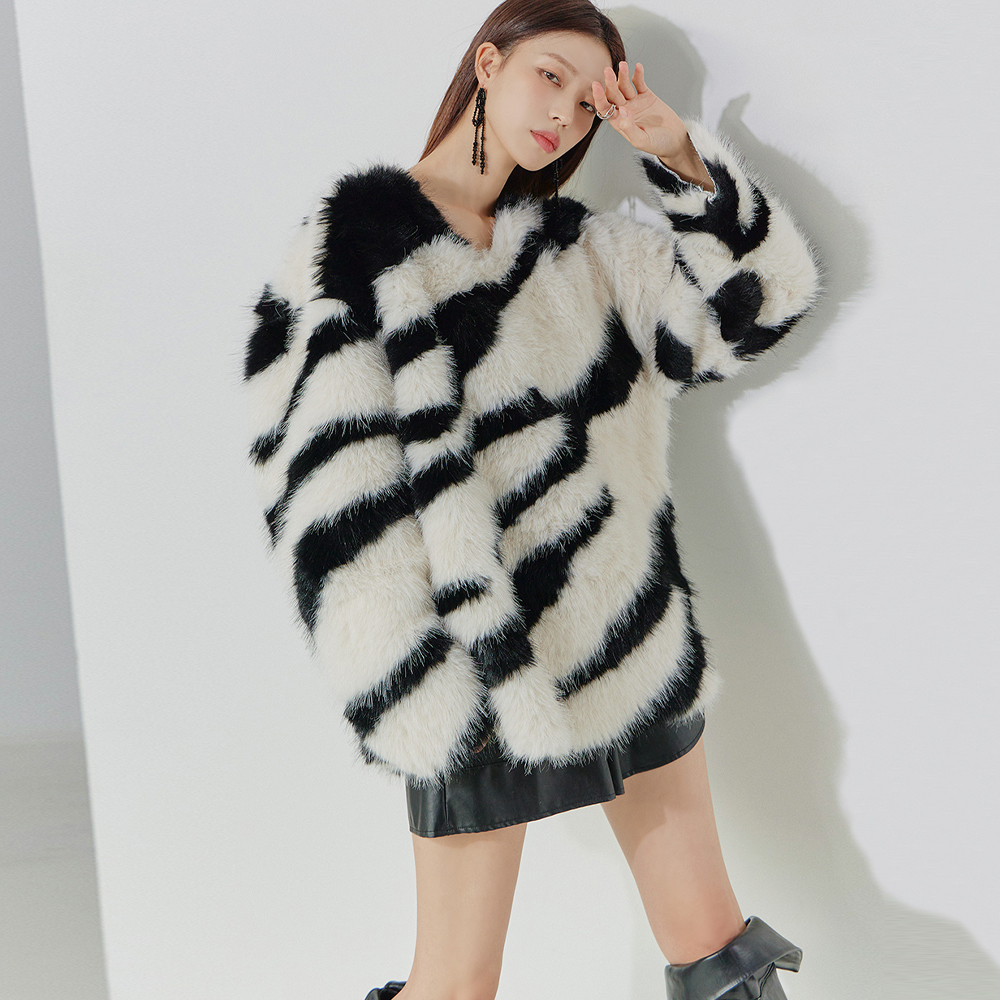 E2915 zebra Loose fit fur sweatshirt(9th REORDER) Korea