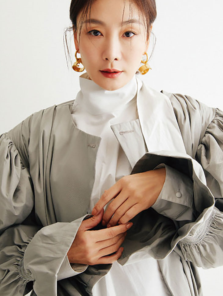 DINT CELEB<br><br> Magazine 'Women's Dong-A'<br> Park Hyo-joo<br><br> J9121 Korea