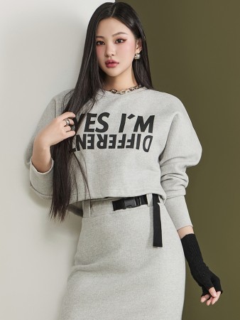 E3213 Lettering Fleece-lined Crop Sweatshirt Korea