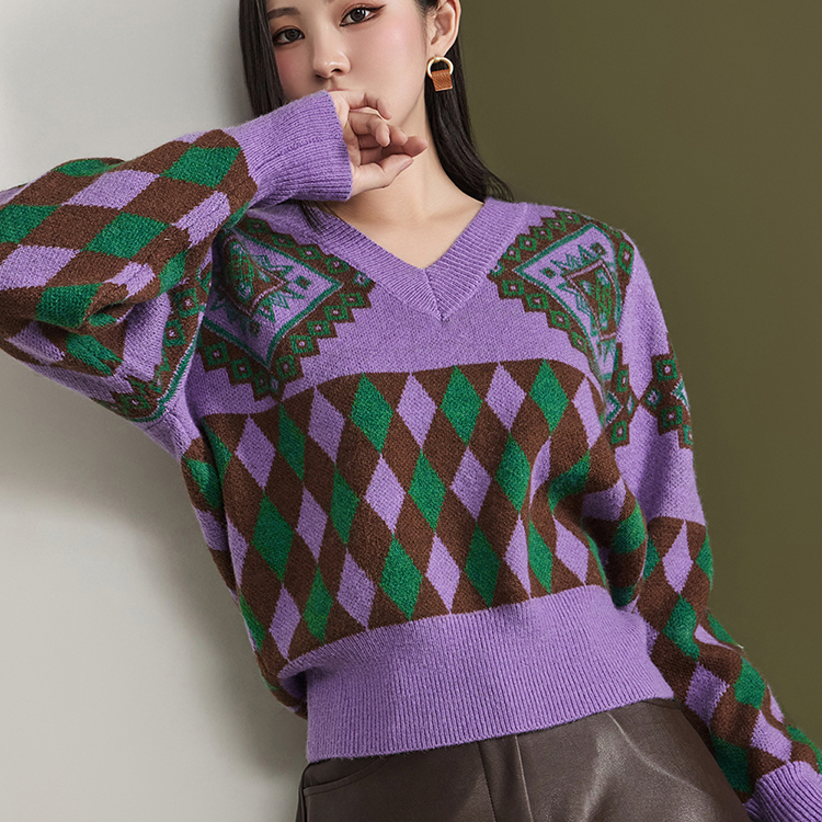 E3211 Ethnic V-neck Pad Knit Korea