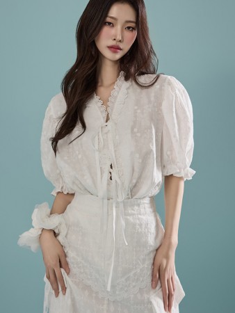 B2964 Embroidered Blouse Korea