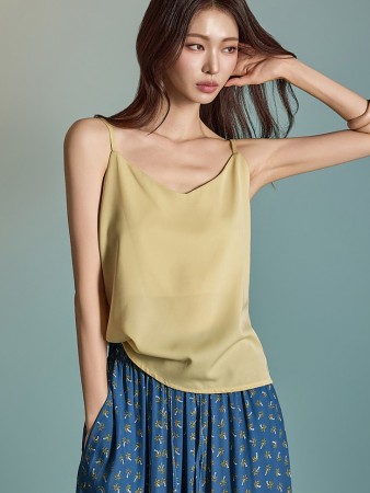 E2205 V-Neck Sleeveless Top Korea