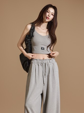 E3515 Inner Cap and Patch Sleeveless Top Korea